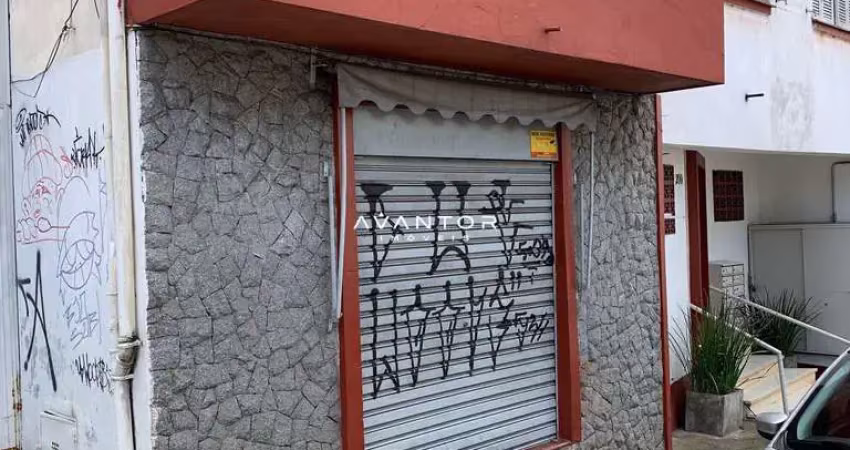 Sala comercial com 6 peças, e 2 banheiros na região  central.