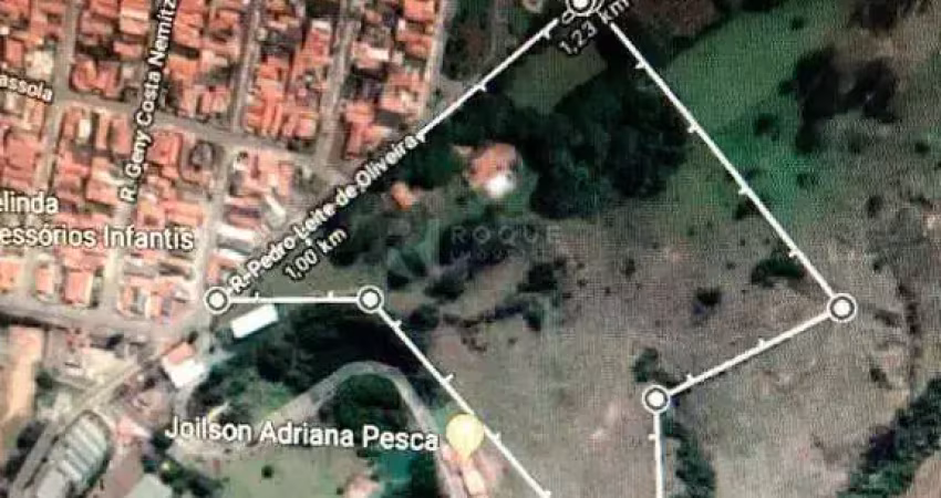 Área à venda no bairro Jardim Lagoa Nova