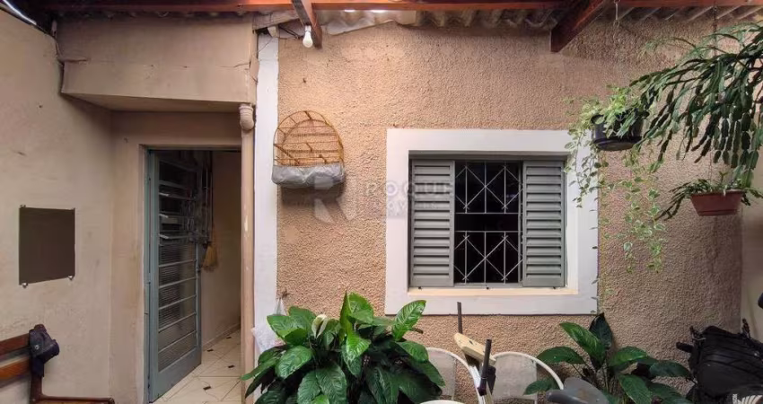 Casa Residencial com Duas Moradias no Mesmo Terreno