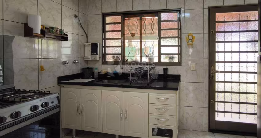 Casa Residencial à venda no bairro Vila Piza