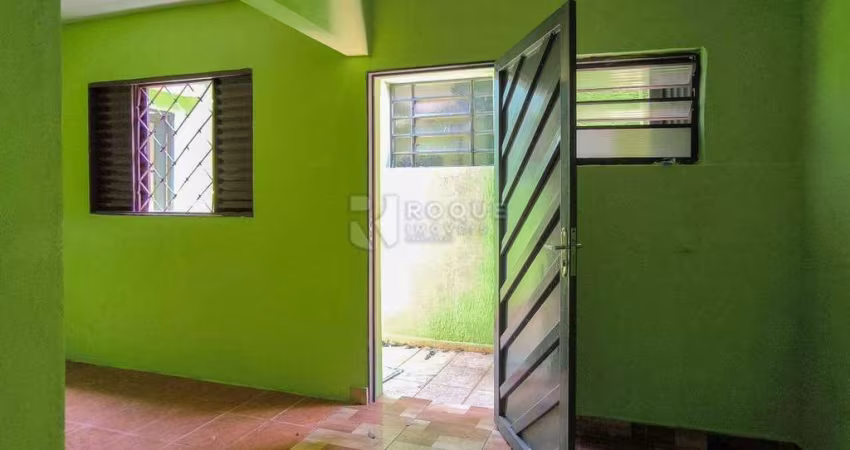 Casa Comercial à venda no bairro Parque Residencial Abílio Pedro