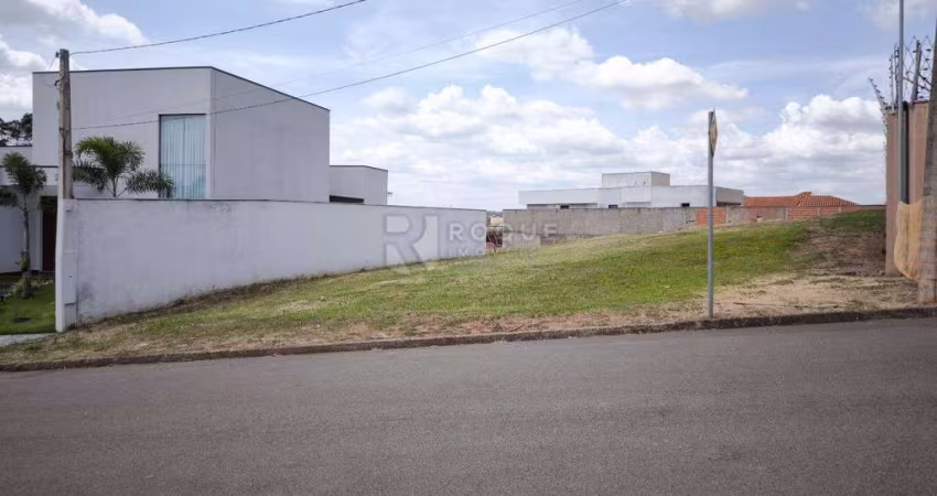 Terreno plano de 550 m² à venda no Portal de São Clemente em Limeira-SP.