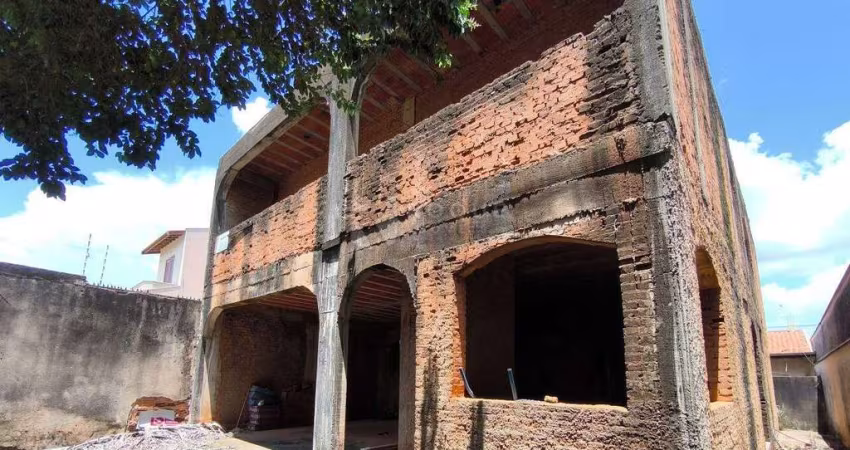 Casa Residencial à venda no bairro Parque Egisto Ragazzo
