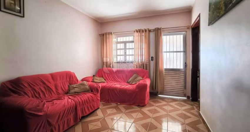 Casa residencial com edicula, Jardim Olga Veroni.