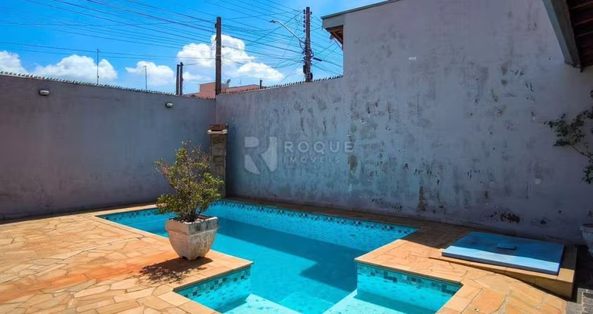 Casa Residencial com piscina e espaço gourmet