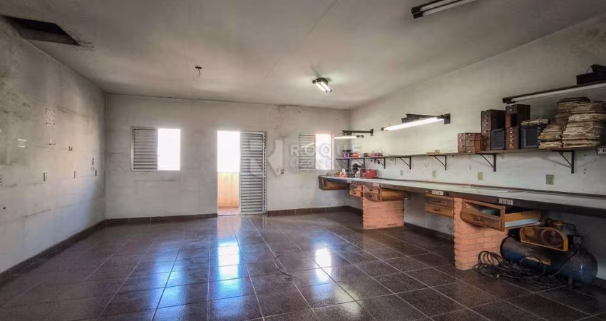 Casa Comercial à venda no bairro Centro