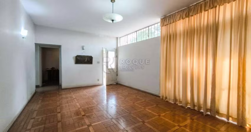 Sobrado em excelente localização na região central