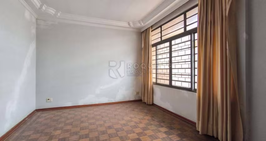 Casa Residencial à venda no bairro Cidade Jardim