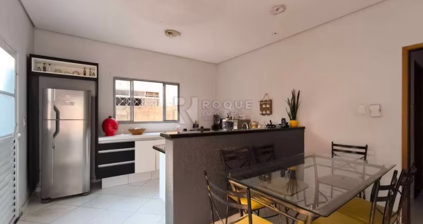 Casa Residencial à venda no bairro Vila Castelar