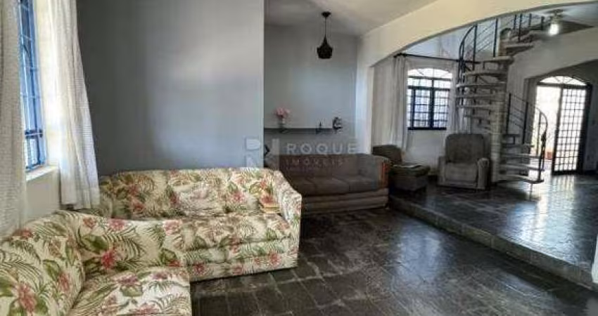 Casa Residencial à venda no bairro Parque Egisto Ragazzo