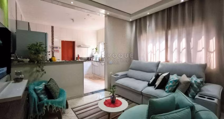 Casa com edícula Jd. Alto do Lago