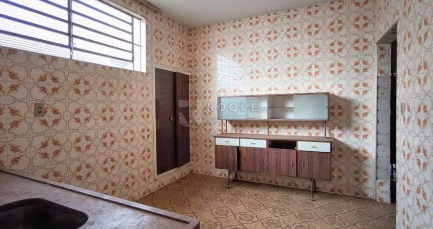 Casa Residencial à venda no bairro Centro