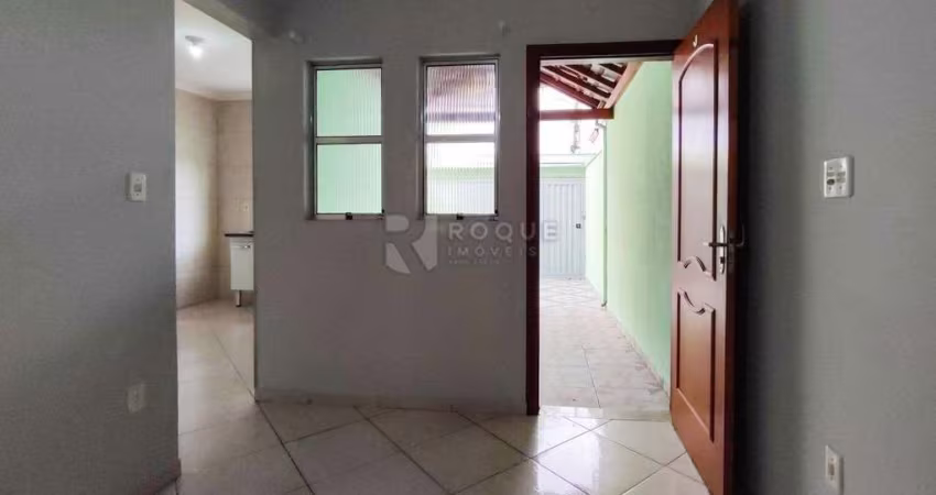 Casa Residencial à venda no bairro Jardim Lago Azul