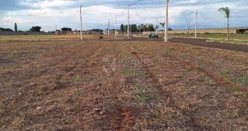 Terreno em condomínio à venda no bairro Residencial Campestre Vila Rica