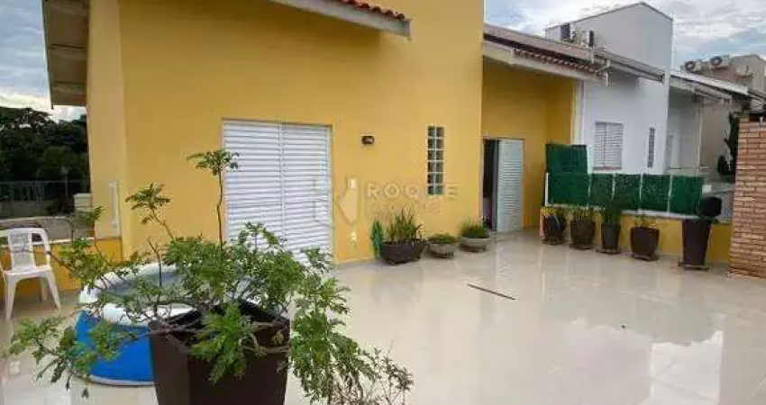 Casa em condomínio à venda no bairro Residencial Villa do Sol