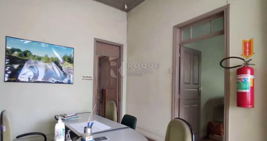 Casa Comercial à venda no bairro Centro