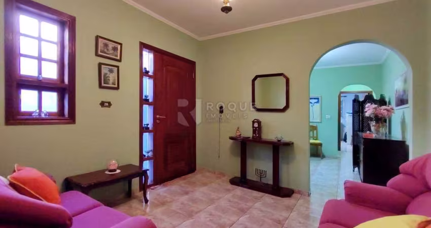 Casa Residencial à venda no bairro Parque Hippolyto