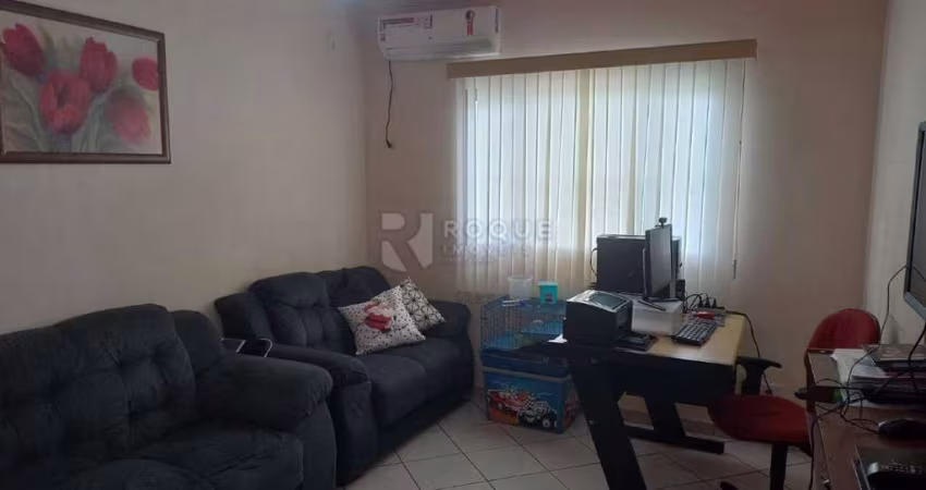 Casa Residencial à venda no bairro Jardim do Lago