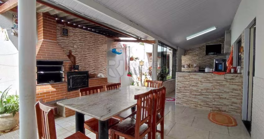 Casa Residencial à venda no bairro Jardim Aguas da Serra