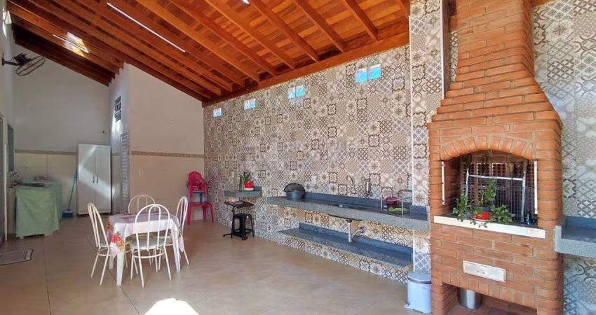 Casa a Venda no Jardim Caieira