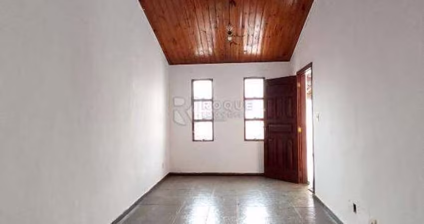 Casa com 3 dormitórios sendo 1 suíte