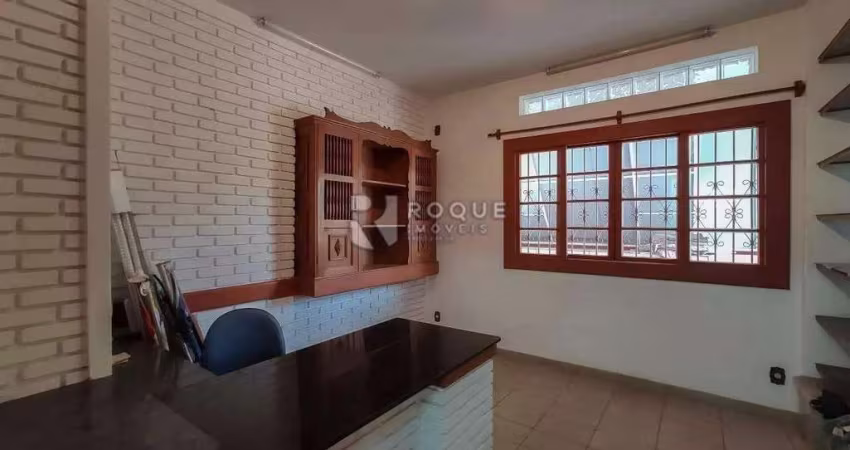 Casa de Esquina à Venda no Jardim Mercedes – Ótima Localização!