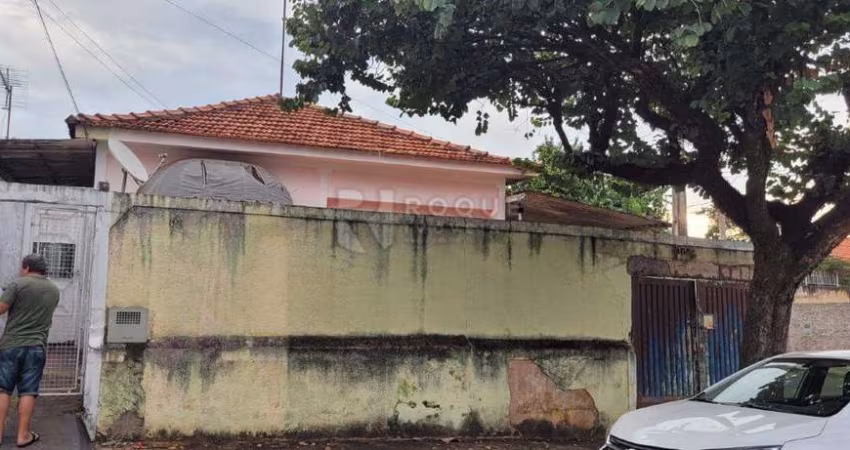 Casa Residencial à venda no bairro Centro