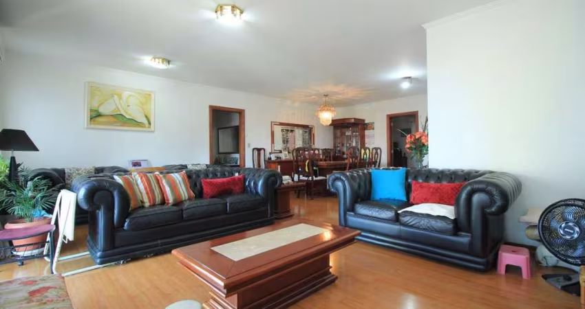 Apartamento à venda no bairro Centro