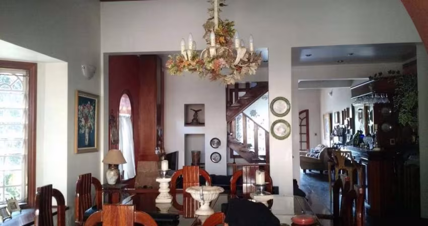 Casa em condomínio à venda no bairro Parque São Bento