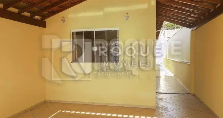 Duas casas à venda no mesmo terreno – casa a e casa b