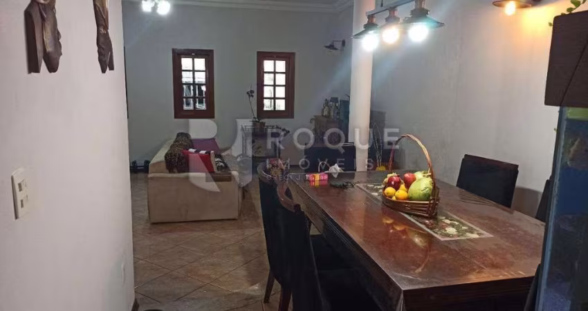 Casa Residencial à venda no bairro Jardim Santa Adélia