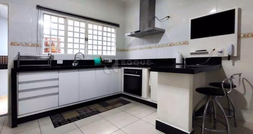 Casa Residencial à venda no bairro Centro