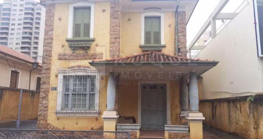 Casa Residencial à venda no bairro Centro