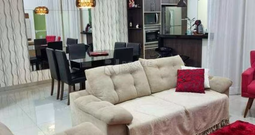 Casa em condomínio à venda no bairro Jardim Residencial Campo Novo