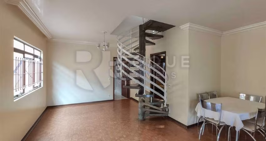Casa Residencial à venda no bairro Vila Cristovam