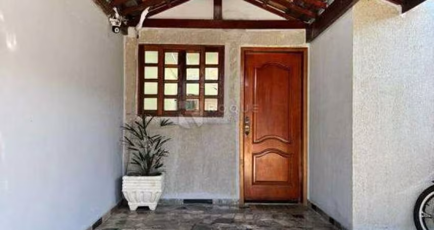 Casa à Venda – 2 Dormitórios (1 Suíte) | Porteira Fechada | Energia Solar | Segurança