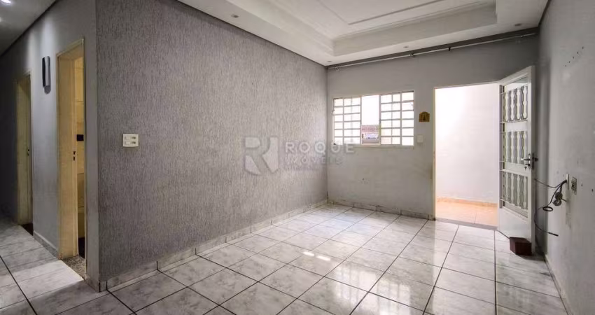 Casa à Venda – 2 Dormitórios | Estrutura para Sobrado