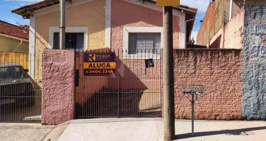 Casa Residencial para aluguel no bairro Vila Camargo