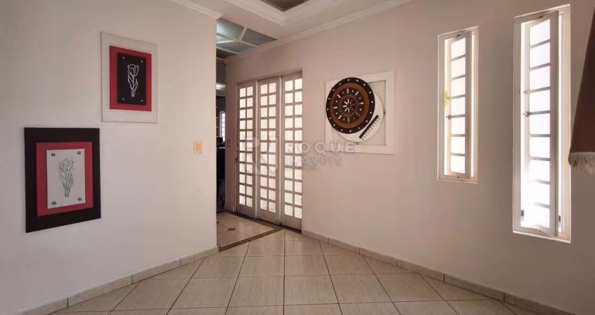 Casa Residencial à Venda – 2 Dormitórios | Suíte | Rancho Gourmet com Hidromassagem | Escritório | 2 Vagas