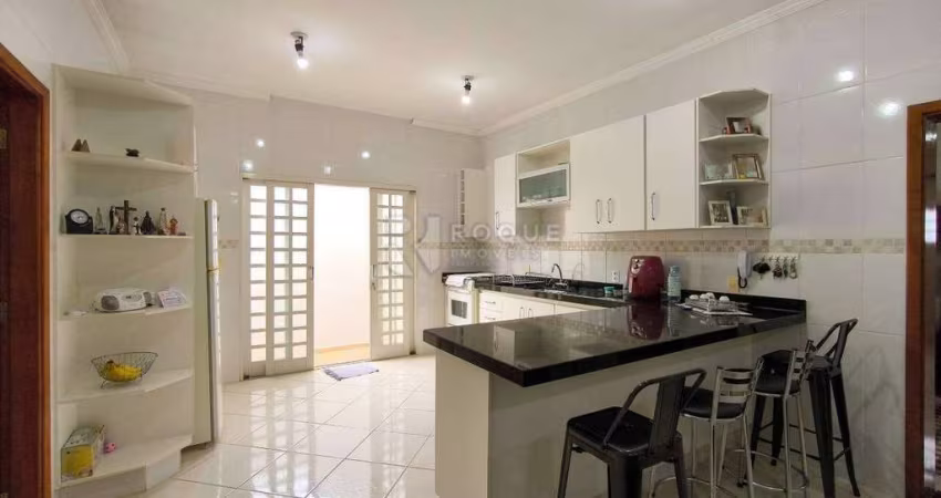 Casa Residencial à venda no bairro Centro