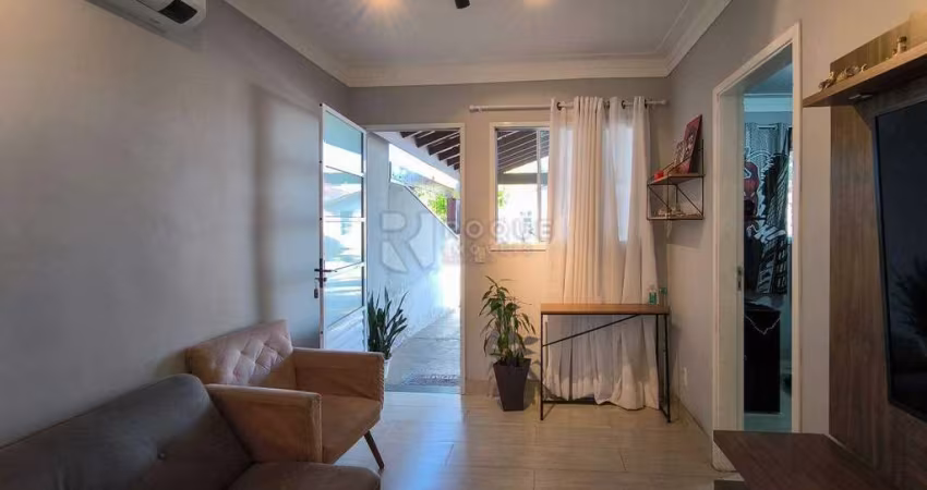 Casa em Condomínio Fechado – 3 Dormitórios | Cozinha Gourmet | Excelente Infraestrutura