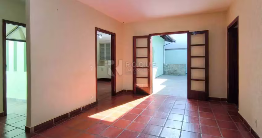 Casa Comercial à venda no bairro Vila Benedita Arruda