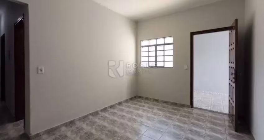 Casa à venda no jardim da graminha – pronta para morar