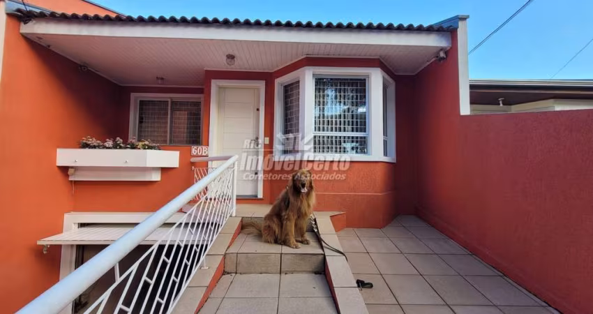 Casa com 3 quartos à venda na Rua Coronel Benedito Tertuliano Cordeiro, 60, Tingui, Curitiba