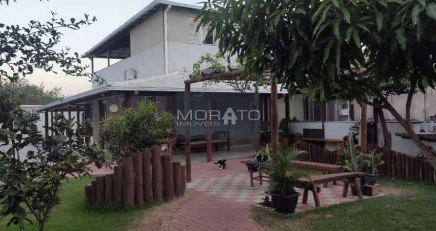 Casa à venda, 5 quartos, 20 vagas, Colonial - Contagem/MG