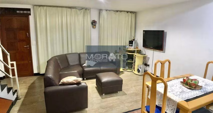 Excelente Casa geminada em ótima localização no Bairro Itatiaia