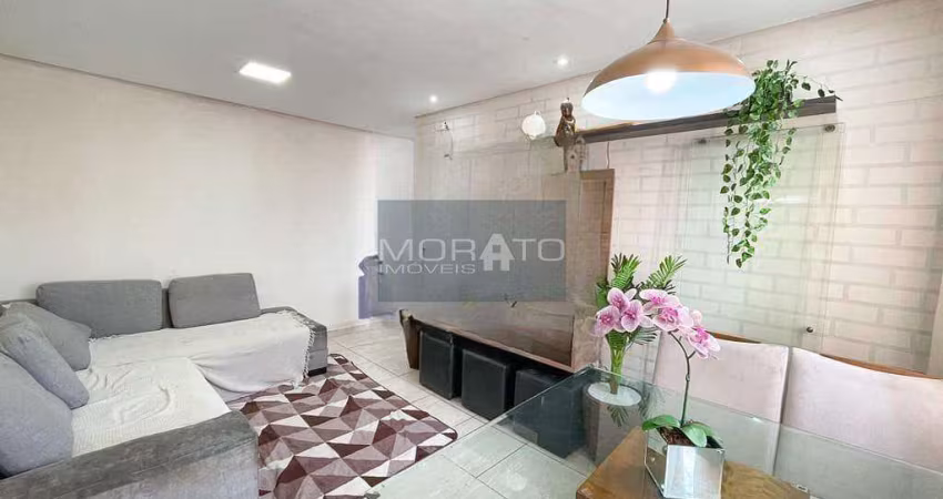 Apartamento de 02 quartos, torre única e elevador, em excelente localização no São Joaquim!