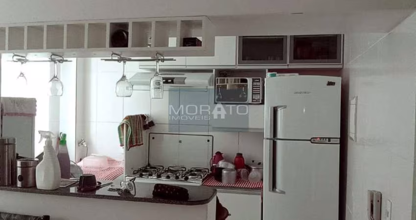 Oportunidade 2 quartos com planejados região do Cabral