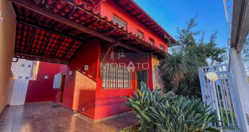 Casa com 3 quartos sendo 2 suítes e 3 vagas de garagem no bairro Castelo em Belo Horizonte.
