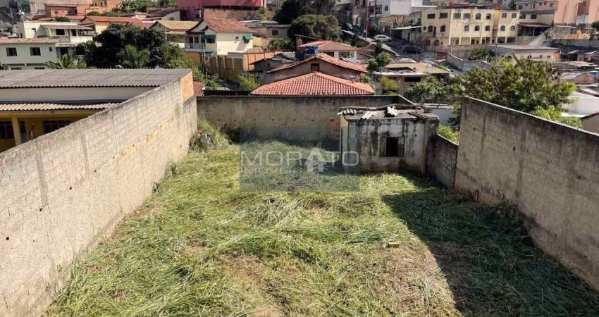 Lote 416m² no Bairro Alvorada, Contagem